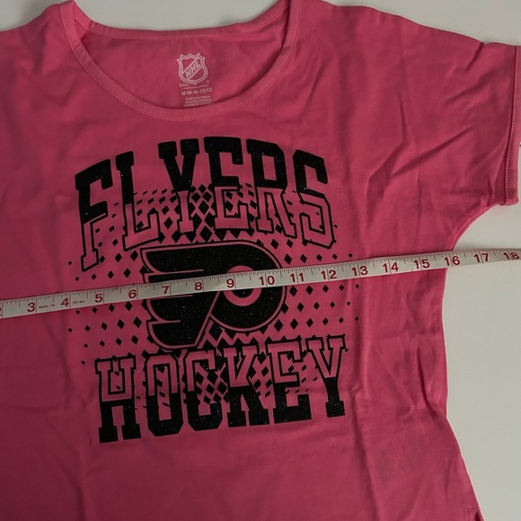 Philadelphia Flyers Girls Pink Falling Ice Short Sleeve T-Shirt - M (10-12) - Picture 4 of 5